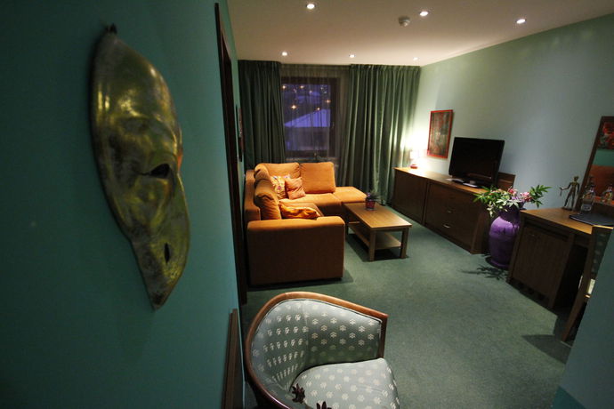 Imagen de la habitación del Hotel Max Inn. Foto 8