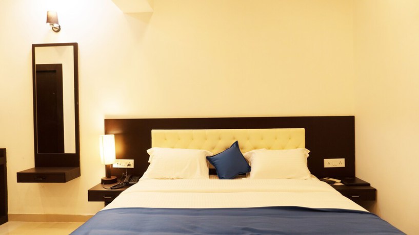 Imagen de la habitación del Hotel Max Inn, Katihar. Foto 4