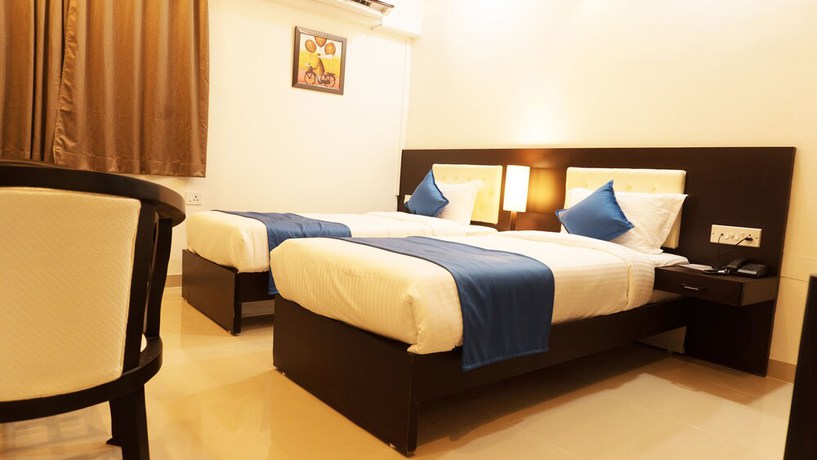 Imagen de la habitación del Hotel Max Inn, Katihar. Foto 9