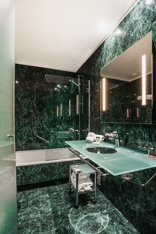 Imagen de la habitación del Hotel Max Livorno. Foto 11