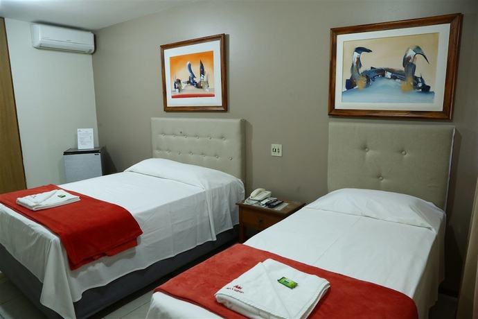 Imagen de la habitación del Hotel Max, N&uacute;cleo Bandeirante. Foto 13