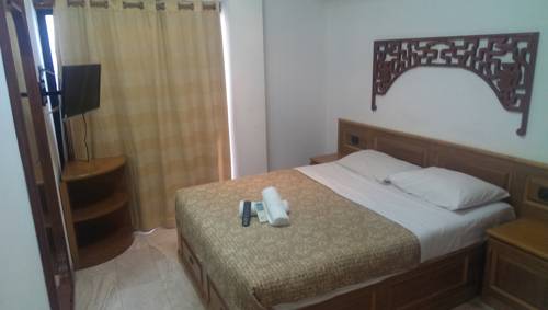 Imagen de la habitación del Hotel Max, PATTAYA BEACH. Foto 6