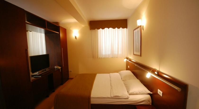 Imagen general del Hotel Max Prestige. Foto 7