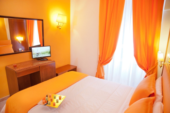 Imagen de la habitación del Hotel Max, Roma. Foto 10