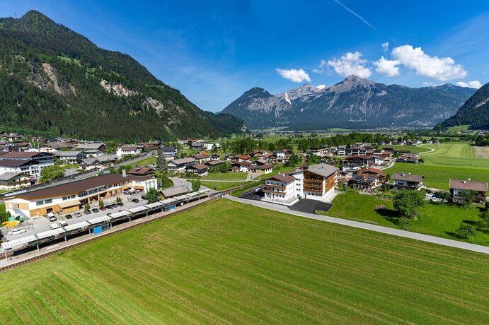 Imagen general del Hotel Max Studios and Apartments Zillertal. Foto 6