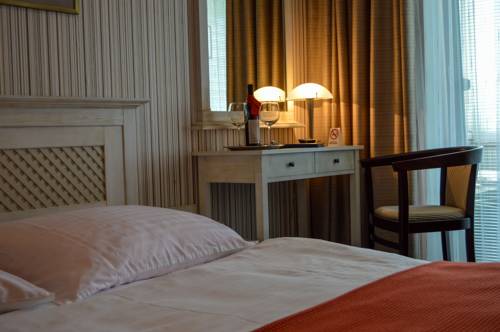 Imagen de la habitación del Hotel Maxant. Foto 14