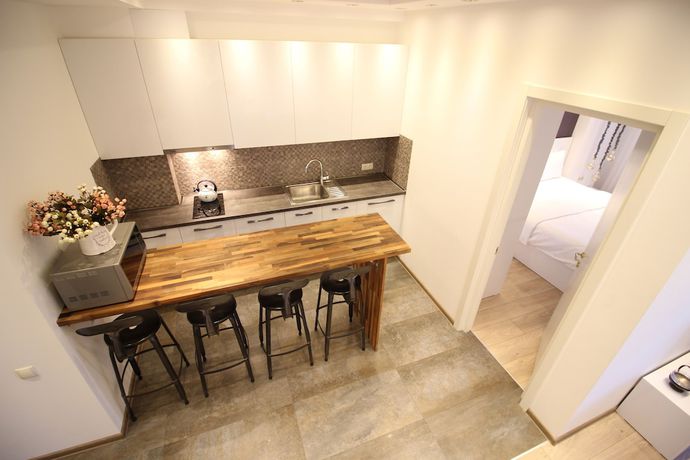 Imagen de la habitación del Hotel Maxela and Suites. Foto 8