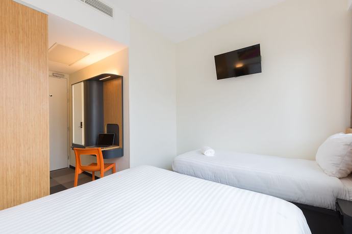Imagen de la habitación del Hotel Maxhotel Amsterdam Airport Schiphol. Foto 3