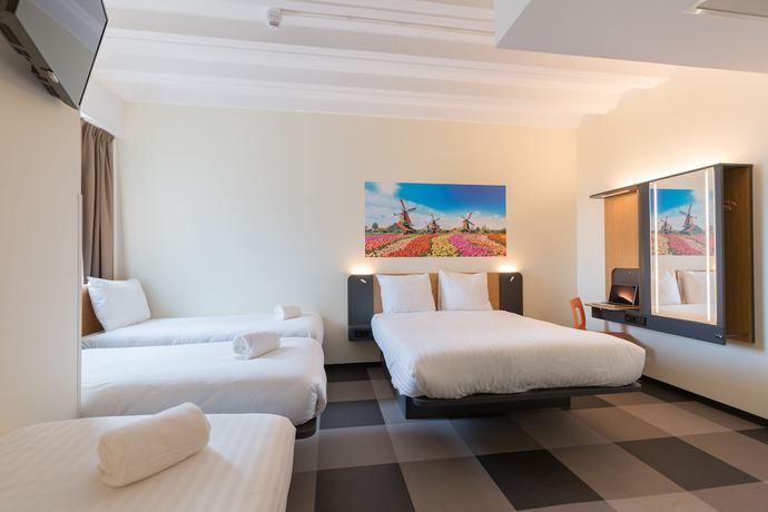 Imagen de la habitación del Hotel Maxhotel Amsterdam Airport Schiphol. Foto 11