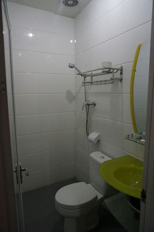 Imagen de la habitación del Hotel Maxi Inn. Foto 6