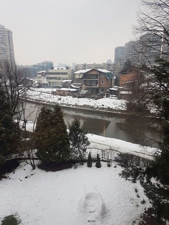 Imagen de los exteriores del Hotel Maxi, Sarajevo. Foto 18
