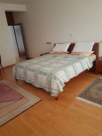 Imagen de la habitación del Hotel Maxi, Sarajevo. Foto 11
