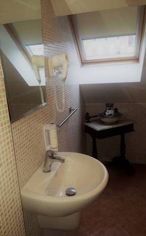 Imagen de la habitación del Hotel Maxi, Uherske Hradiste. Foto 8