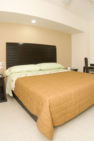 Imagen de la habitación del Hotel Maxihotel Business Class. Foto 3