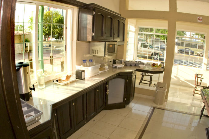 Imagen de los interiores del Hotel Maxihotel Business Class. Foto 15