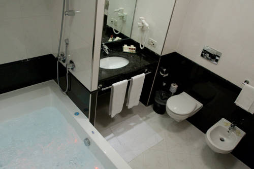 Imagen de la habitación del Hotel Maxim, Anzola dell'Emilia. Foto 4