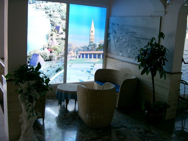 Imagen de los interiores del Hotel Maxim, Caorle. Foto 10
