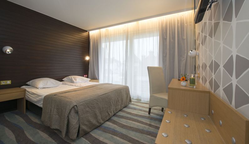 Imagen de los exteriores del Hotel Maxim, De Panne. Foto 12