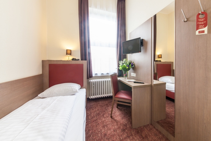 Imagen de la habitación del Hotel Maxim Düsseldorf City. Foto 12