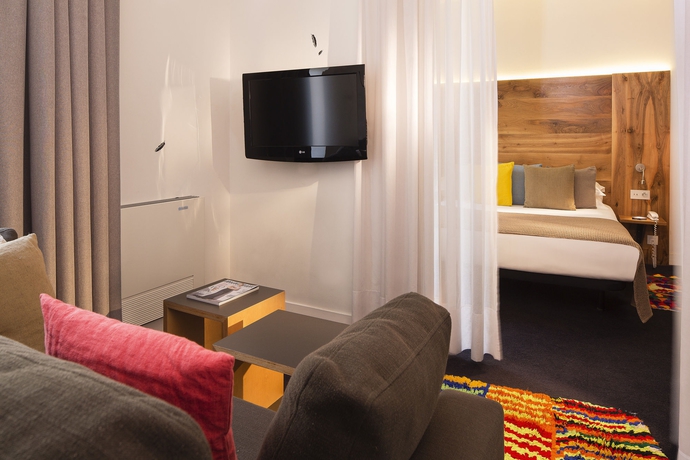 Imagen de los interiores del Hotel Maxim Folies. Foto 11