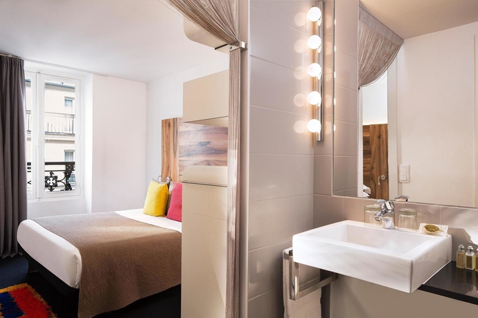 Imagen de la habitación del Hotel Maxim Folies. Foto 8