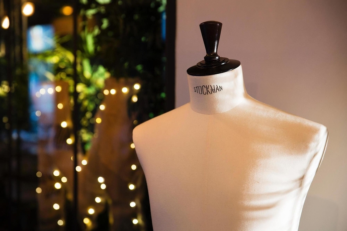 Imagen de los interiores del Hotel Maxim Folies. Foto 15