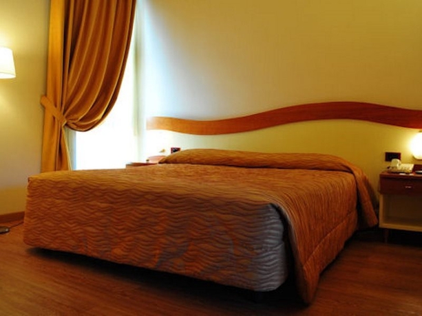 Imagen general del Hotel Maxim, Fornace. Foto 8