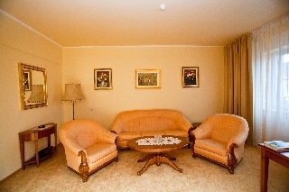 Imagen de la habitación del Hotel Maxim Oradea. Foto 8