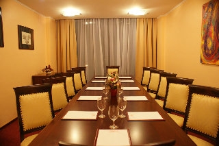 Imagen general del Hotel Maxim Oradea. Foto 2