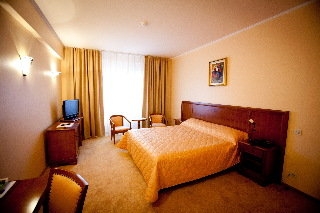 Imagen de la habitación del Hotel Maxim Oradea. Foto 10