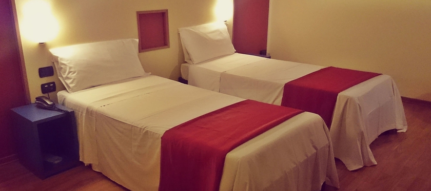 Imagen de la habitación del Hotel Maxim, Ospedaletto Lodigiano. Foto 10