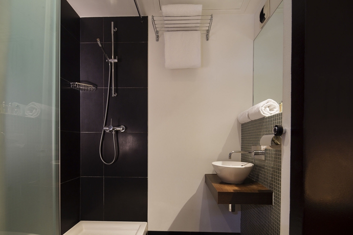 Imagen de la habitación del Hotel Maxim Quartier Latin. Foto 9