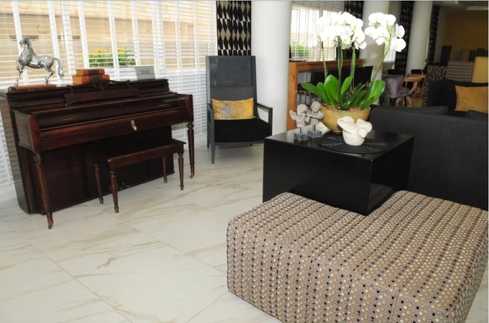 Imagen del bar/restaurante del Hotel Maxim Tel Aviv. Foto 3