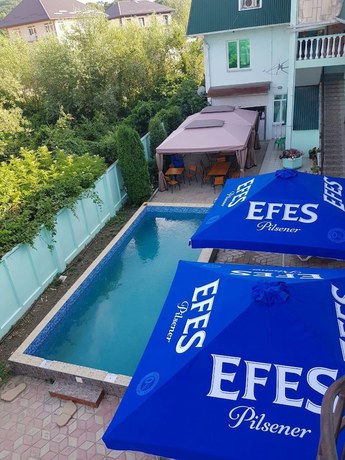 Imagen de la piscina del Hotel Maxim, Tuaps&eacute;. Foto 16