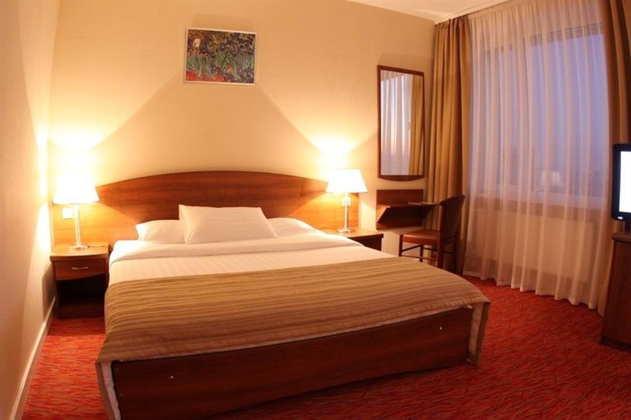 Imagen de la habitación del Hotel Maxima Panorama. Foto 4