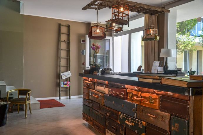 Imagen de los interiores del Hotel Maximilian, Cisano. Foto 17