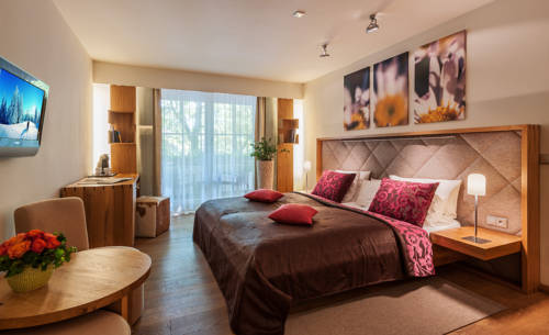 Imagen de la habitación del Hotel Maximilian, Oberammergau. Foto 10