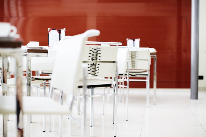 Imagen de los interiores del Hotel Maximilian, Praga. Foto 9