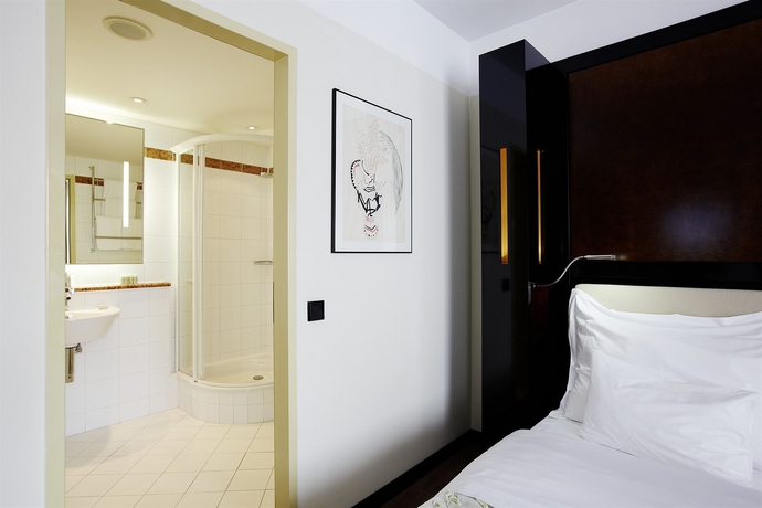 Imagen de la habitación del Hotel Maximilian, Praga. Foto 7