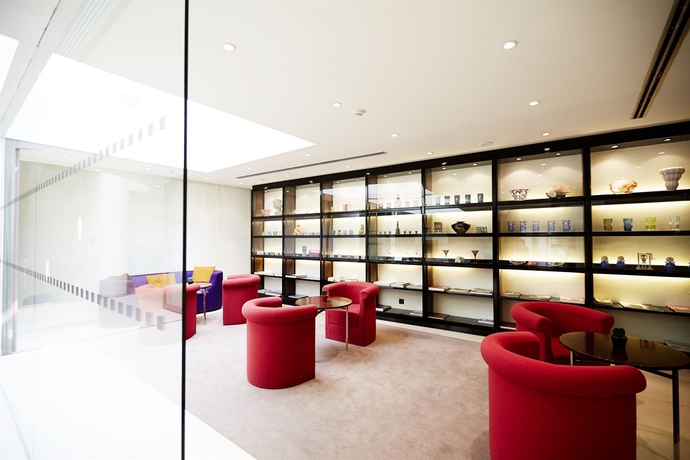 Imagen de los interiores del Hotel Maximilian, Praga. Foto 15