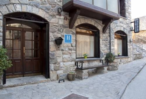 Imagen general del Hotel Maximina. Foto 9