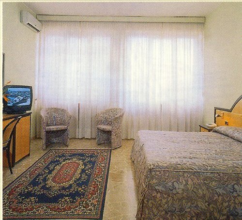Imagen general del Hotel Maximum, Cinisello Balsamo. Foto 3
