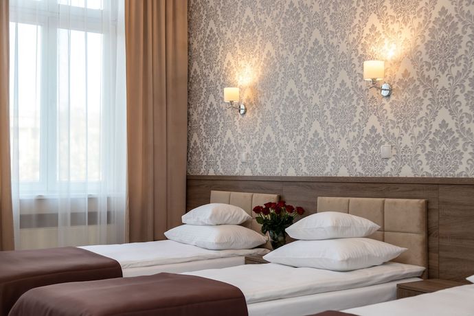 Imagen de la habitación del Hotel Maximum. Foto 8