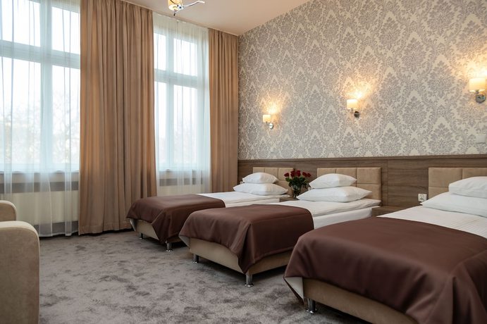 Imagen de la habitación del Hotel Maximum. Foto 12