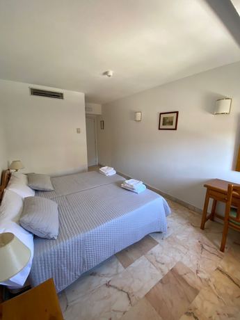 Imagen de la habitación del Hotel Maximus, Las Navas del Marqu&eacute;s. Foto 5