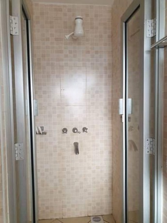 Imagen de la habitación del Hotel Maxoil. Foto 12