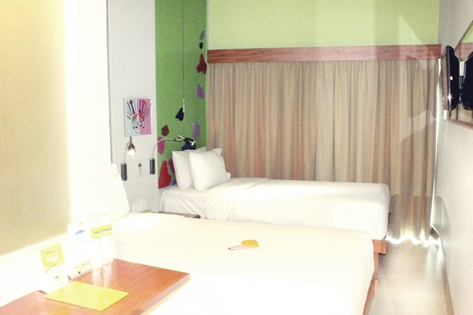 Imagen de la habitación del Hotel Maxone Sabang Jakarta. Foto 4