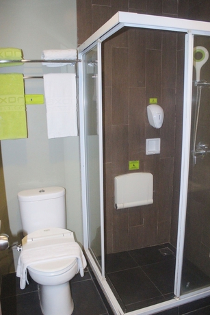 Imagen de la habitación del Hotel Maxone Sabang Jakarta. Foto 11