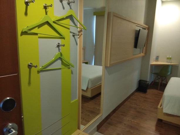 Imagen de la habitación del Hotel Maxonehotels.com At Kramat. Foto 9