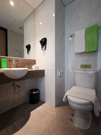 Imagen de la habitación del Hotel Maxonehotels.com At Platinum Hayam Wuruk Jakarta. Foto 16